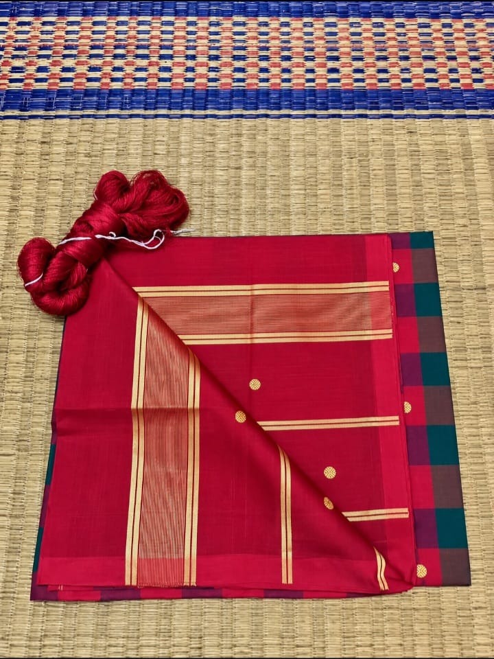 Red & Green Check Saree Detail